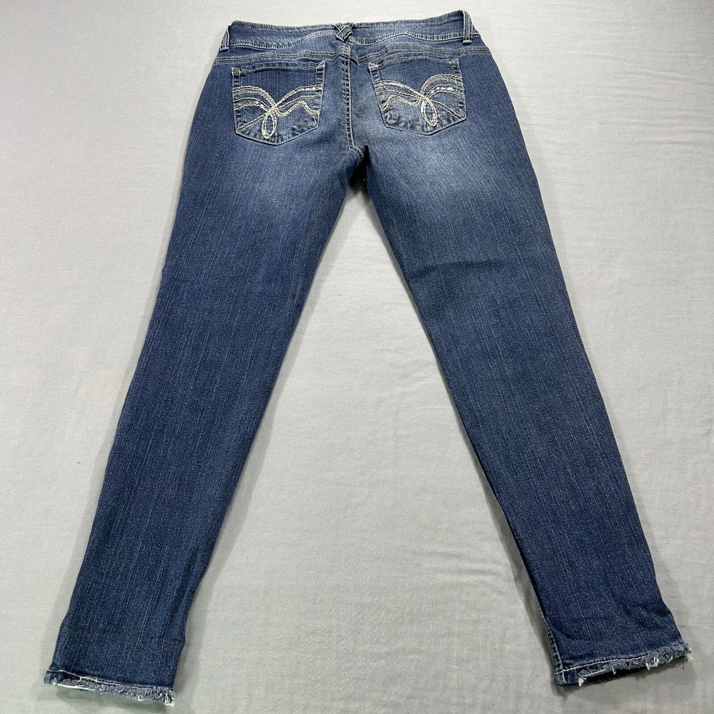 Wallflower Jeans Womens 11‎ Blue Denim Skinny Distressed Cowgirl Western 32x28 - Picture 2 of 12